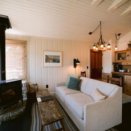 Отель Nick'S Cove Marshall Экстерьер фото