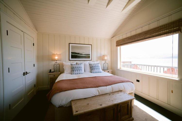 Отель Nick'S Cove Marshall Экстерьер фото