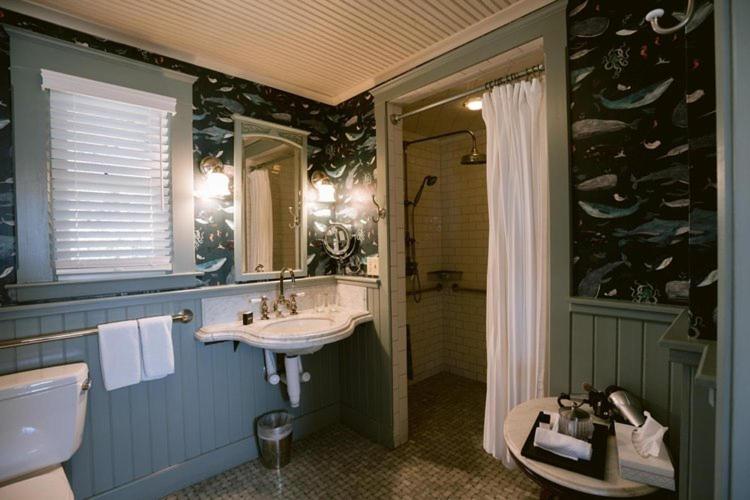 Отель Nick'S Cove Marshall Экстерьер фото
